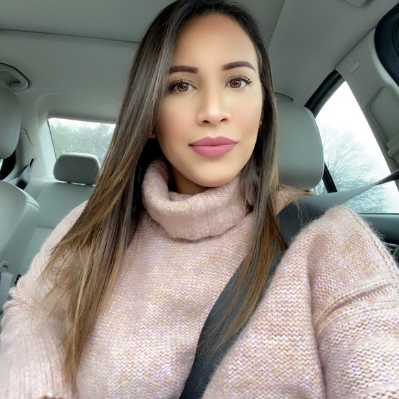 Meet your Posher, Solanlly - Picture 1 of 2